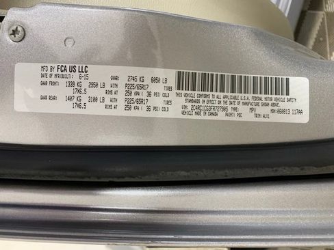 Used 2015 Chrysler Town & Country Touring-L w/ Driver Convenience Group FWD image 39