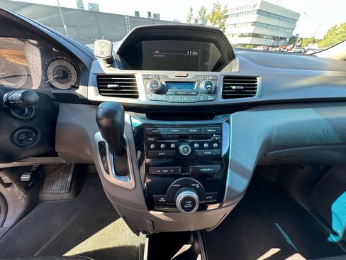 Used 2012 Honda Odyssey EX-L image 17