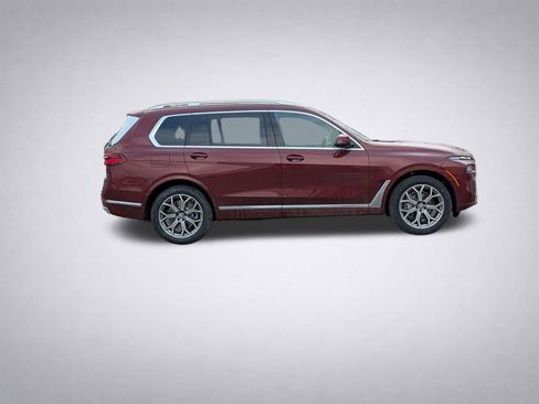 New 2025 BMW X7 xDrive40i w/ Premium Package AWD/4WD image 3