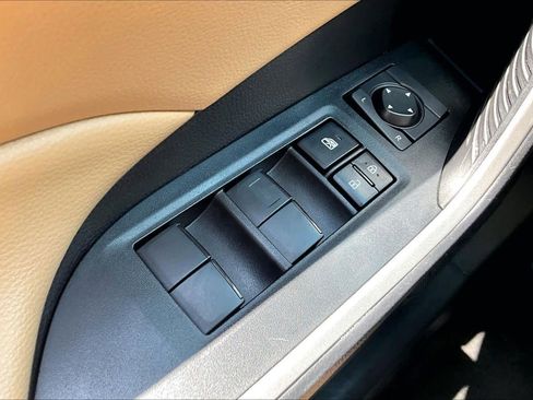 Used 2024 Toyota RAV4 LE AWD/4WD image 33