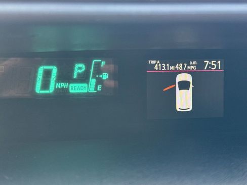 Used 2012 Toyota Prius C One image 15