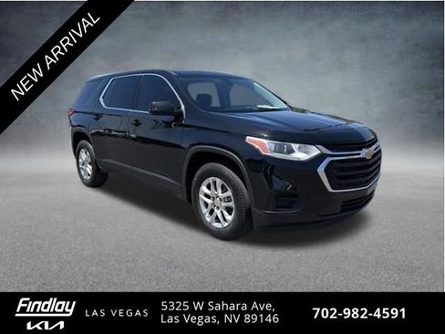 Used 2020 Chevrolet Traverse LS w/ LPO, Cargo Package FWD image 3