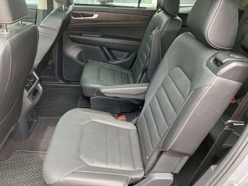 Used 2024 Volkswagen Atlas SEL AWD/4WD image 22