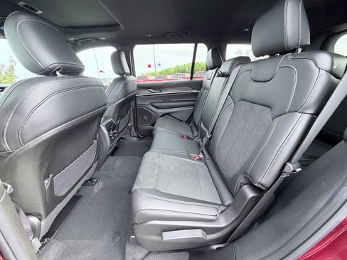 New 2026 Jeep Grand Cherokee L 2WD image 26