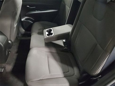 Used 2022 Hyundai Tucson SE image 10