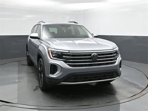 New 2026 Volkswagen Atlas SE image 22