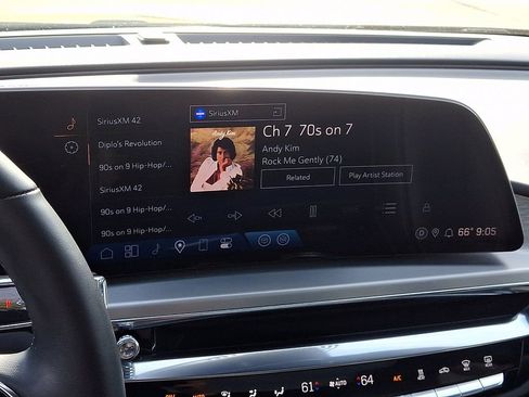 Used 2024 Cadillac Lyriq Luxury AWD/4WD image 18