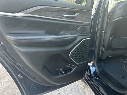 Used 2023 Jeep Grand Cherokee 30th Anniversary image 45