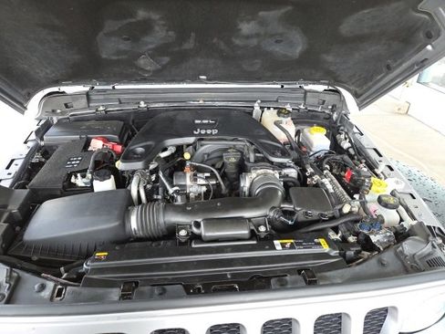 Used 2021 Jeep Wrangler Unlimited Islander w/ Uconnect 4C Nav & Sound Group image 77