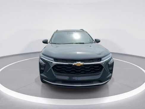 New 2026 Chevrolet Trax LT image 3