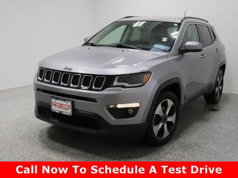 Used 2017 Jeep Compass Latitude w/ Popular Equipment Group image 2