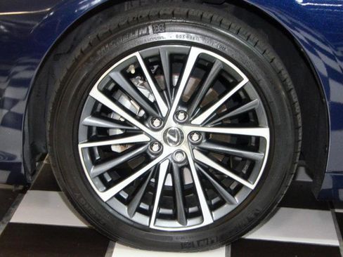 Used 2022 Lexus ES 350 w/ Premium Package FWD image 12