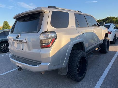 Used 2022 Toyota 4Runner SR5 AWD/4WD image 3