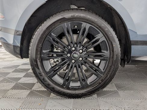 Used 2025 Land Rover Range Rover Evoque Dynamic SE image 13