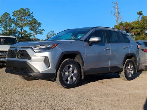 Used 2024 Toyota RAV4 XLE image 2