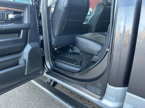 Used 2015 RAM 2500 Laramie w/ Convenience Group image 15