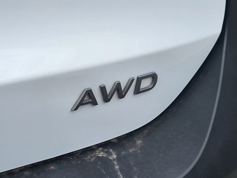 Certified 2025 Nissan Kicks S AWD/4WD image 11