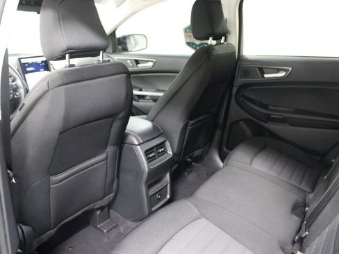 Used 2022 Ford Edge SE w/ Black Appearance Package image 23