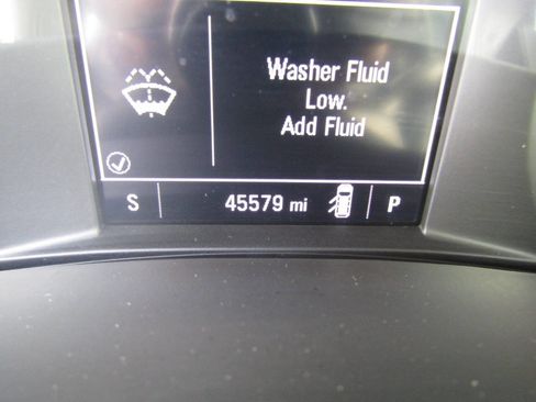 Used 2021 Chevrolet Equinox LS AWD/4WD image 17
