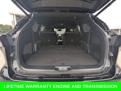 Used 2022 Toyota Highlander XSE AWD/4WD image 14