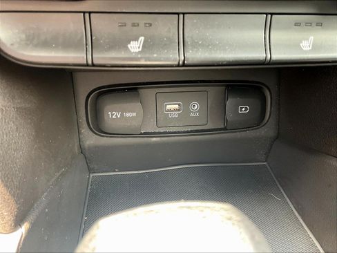 Used 2020 Hyundai Santa Fe SEL AWD/4WD image 16
