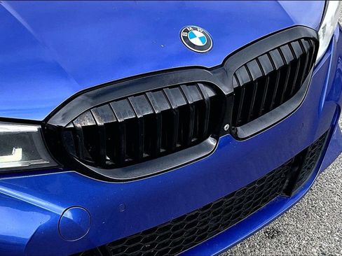Used 2021 BMW 330i Sedan w/ M Sport Package RWD image 33