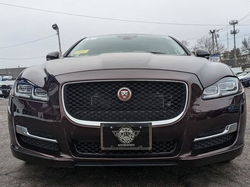 Used 2019 Jaguar XJ R-Sport image 4