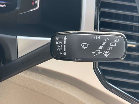 Certified 2023 Volkswagen Atlas SE FWD image 25