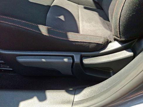 Used 2025 Nissan Sentra SR FWD image 15