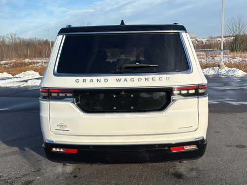 Used 2023 Jeep Grand Wagoneer Series II image 9
