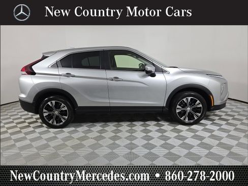Used 2022 Mitsubishi Eclipse Cross SE image 10