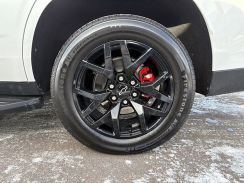 Used 2025 Chevrolet Tahoe RST w/ RST Performance Edition image 12