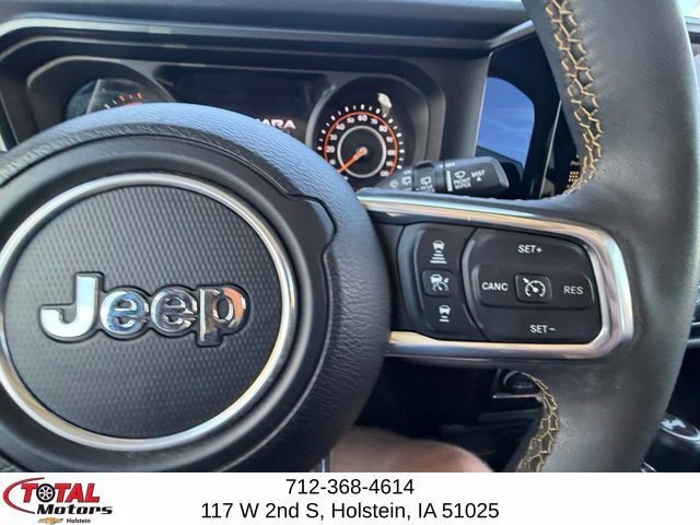 Used 2024 Jeep Wrangler Unlimited Sahara AWD/4WD image 17