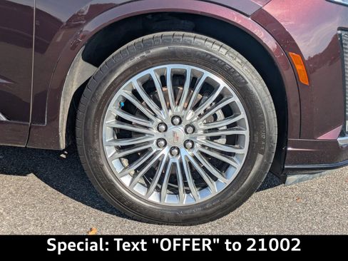 Used 2020 Cadillac XT6 Premium Luxury w/ LPO, Floor Liner Package image 11