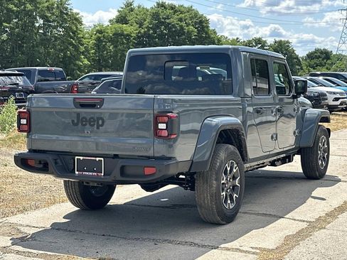 New 2026 Jeep Gladiator Sport AWD/4WD image 3