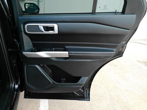 Used 2023 Ford Explorer XLT w/ Equipment Group 202A RWD image 23