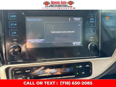 Used 2019 Toyota Corolla LE FWD image 40