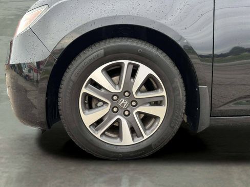 Used 2016 Honda Odyssey Touring Elite image 9