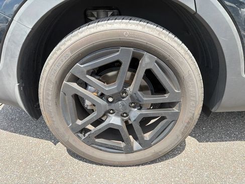 Certified 2025 Kia Telluride SX Prestige X-Line AWD/4WD image 29