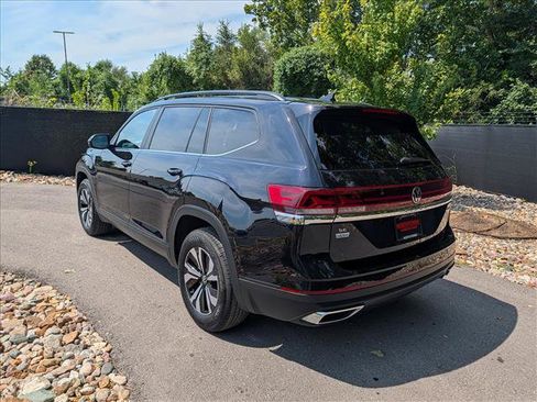 Certified 2024 Volkswagen Atlas SE AWD/4WD image 3