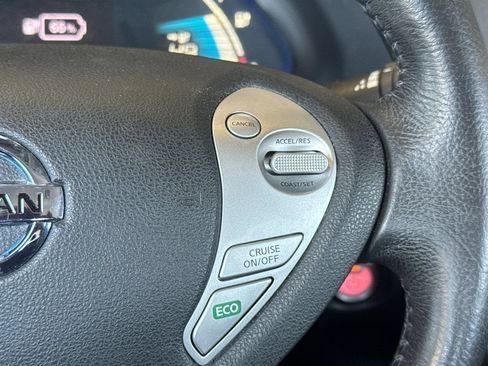 Used 2015 Nissan Leaf S w/ Charge Package FWD image 36