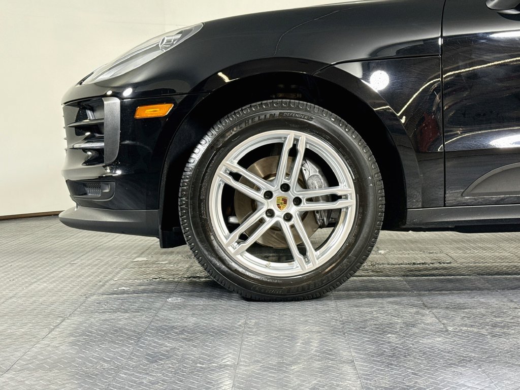Used 2020 Porsche Macan AWD/4WD image 27