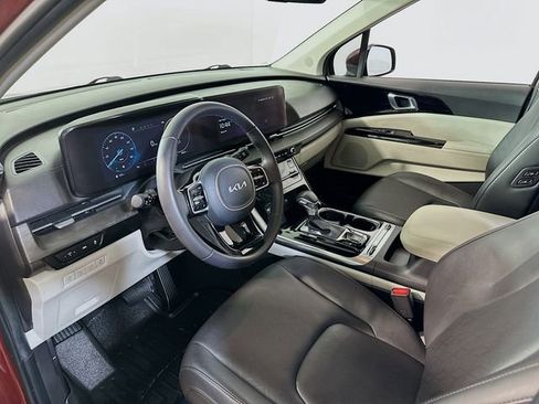 Used 2023 Kia Carnival SX FWD image 11