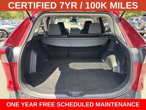 Used 2025 Toyota RAV4 XLE AWD/4WD image 12