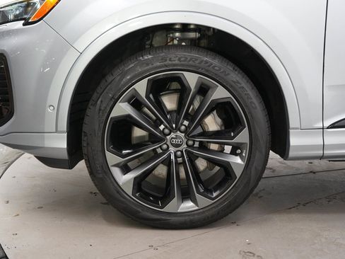 Used 2025 Audi Q7 3.0T Prestige AWD/4WD image 29