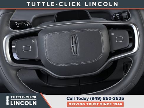 New 2026 Lincoln Navigator Reserve AWD/4WD image 12