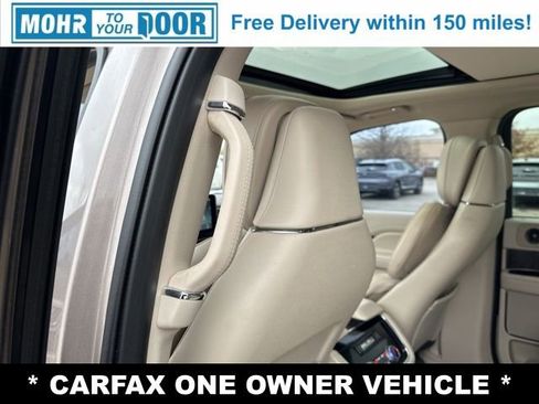 Used 2019 Lincoln Navigator Reserve image 30