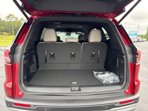 New 2025 GMC Acadia Elevation w/ Elevation Premium Package image 18