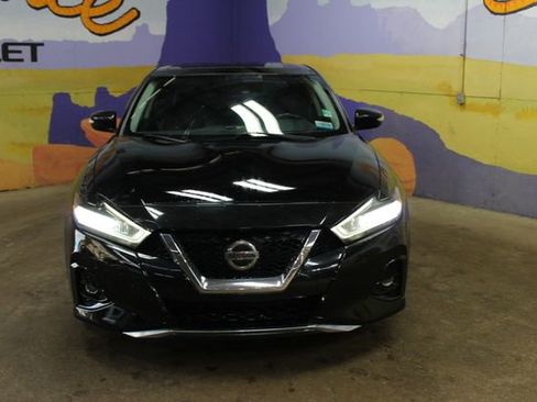 Used 2019 Nissan Maxima SL FWD image 3