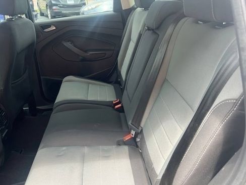 Used 2016 Ford Escape SE w/ Equipment Group 201A FWD image 7
